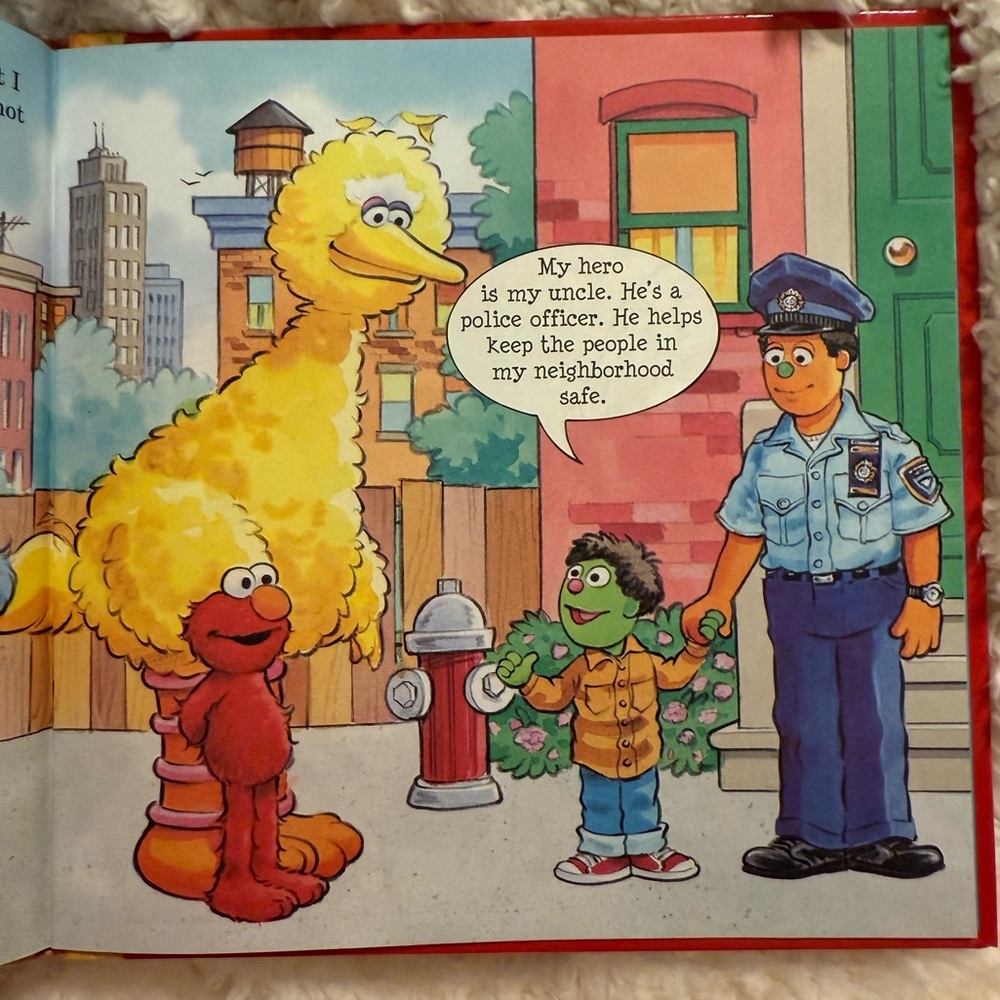 4 Sesame Street Books featuring Elmo, Big Bird, The Count, Grover, & many more - Picture 11 of 16